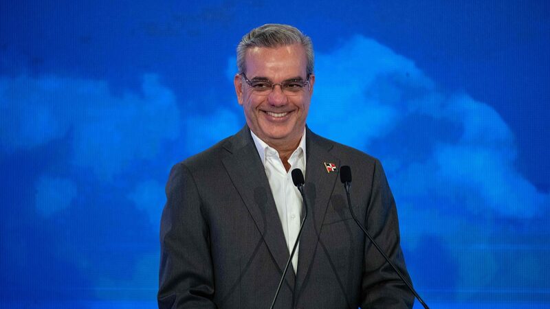 El_presidente_Xi_felicita_al_li_der_dominicano_Abinader_por_su_reeleccio_n__