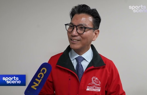 El_presidente_de_la_ISU__Kim__celebra_el_lanzamiento_del_nuevo_World_Tour_de_Short_Track_en_Beijing video poster