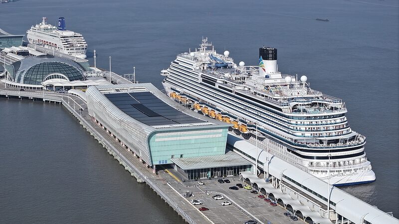 El_primer_crucero_fabricado_en_China_completa_84_viajes_en_2024___