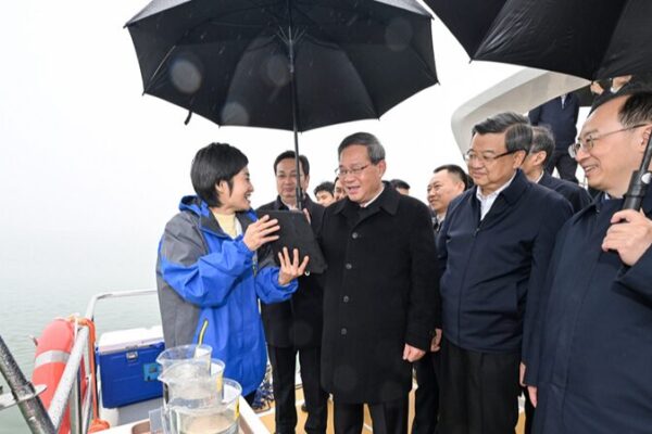 🚀 El primer ministro Li impulsa el desarrollo de Beijing-Tianjin-Hebei con innovación y objetivos ecológicos __El_primer_ministro_Li_impulsa_el_desarrollo_de_Beijing_Tianjin_Hebei_con_innovacio_n_y_objetivos_ecolo_gicos