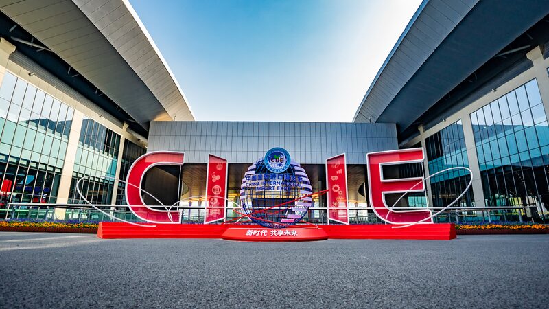 El_primer_ministro_chino_Li_Qiang_promete_ma_s_oportunidades_en_la_CIIE__