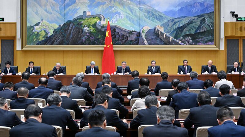 El_primer_ministro_de_China__Li_Qiang__impulsa_la_limpieza_de_la_corrupcio_n_para_el_avance_de_la_modernizacio_n___