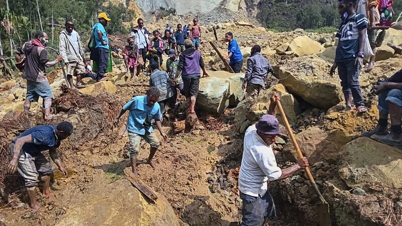 El_primer_ministro_de_Papu_a_Nueva_Guinea_culpa_al_clima_extremo_por_desastres__se_teme_que_miles_hayan_muerto_en_un_deslizamiento_de_tierra