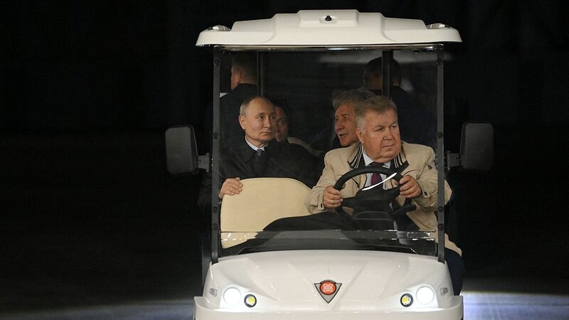 El_primer_ministro_eslovaco_Fico_se_reu_ne_con_Putin_para_discutir_el_tra_nsito_de_gas_ruso