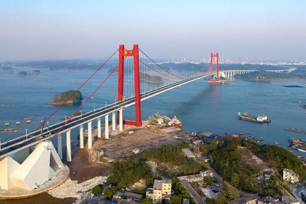 El_puente_mari_timo_ma_s_largo_de_Guangxi_esta__a_punto_de_abrir___una_maravilla_de_la_ingenieri_a_