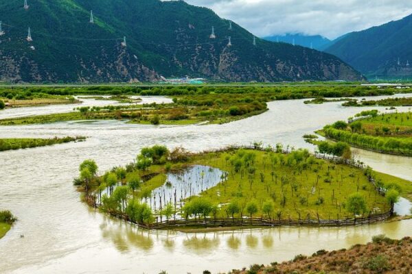El_renacimiento_de_los_humedales_en_Xizang_impulsa_el_auge_del_ecoturismo video poster