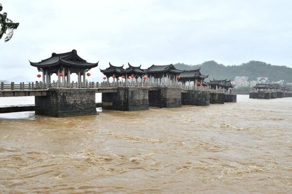El río Hanjiang en el sur de China enfrenta la quinta inundación este año 🌊 El_ri_o_Hanjiang_en_el_sur_de_China_enfrenta_la_quinta_inundacio_n_este_an_o__