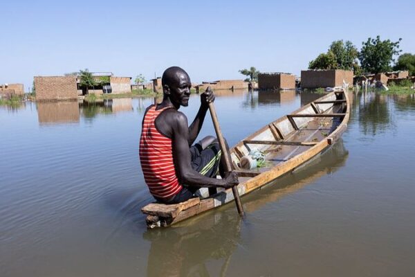 El_ri_o_Logone_alcanza_niveles_re_cord__la_capital_de_Chad_enfrenta_nuevas_amenazas_de_inundaciones__