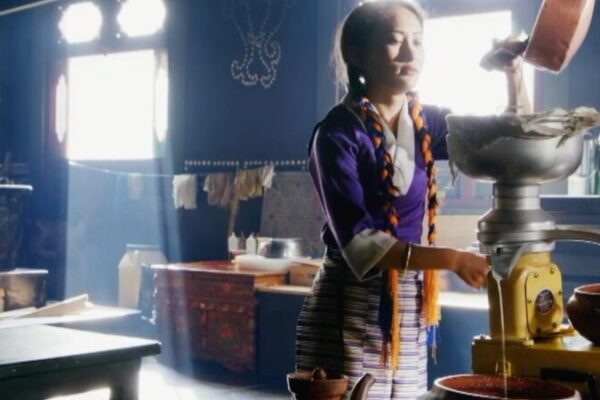 El_sabor_perdurable_del_te__tibetano__un_sorbo_en_las_ricas_tradiciones_de_Xizang video poster
