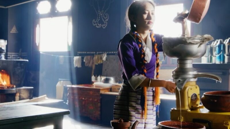 El_sabor_perdurable_del_te__tibetano__un_sorbo_en_las_ricas_tradiciones_de_Xizang video poster