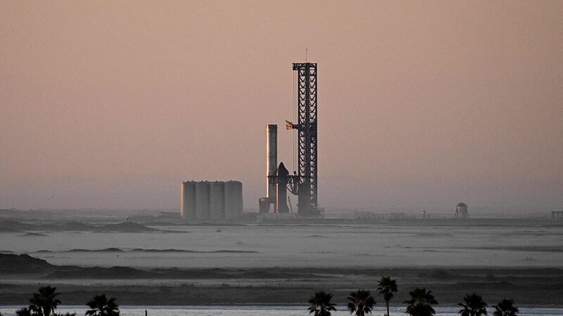 El_segundo_vuelo_de_prueba_del_Starship_de_SpaceX_despega__ video poster