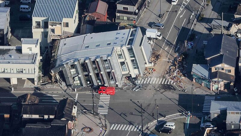 El_terremoto_de_An_o_Nuevo_en_Japo_n__Rescatistas_contra_el_tiempo___ video poster