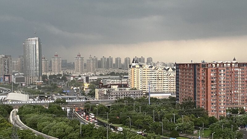 El_tifo_n_Doksuri_golpea__Beijing_Tianjin_Hebei_se_preparan_para_lluvias_intensas___ video poster
