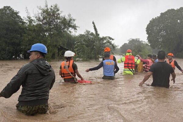 El_tifo_n_Krathon_eleva_su_saldo_a_5_fallecidos_en_Filipinas__