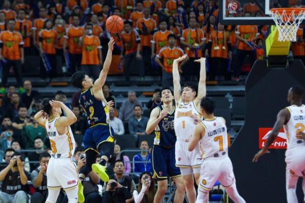 El tiro ganador de Xu Jie da la victoria a Guangdong sobre Shanxi en un emocionante choque de la CBA El_tiro_ganador_de_Xu_Jie_da_la_victoria_a_Guangdong_sobre_Shanxi_en_un_emocionante_choque_de_la_CBA