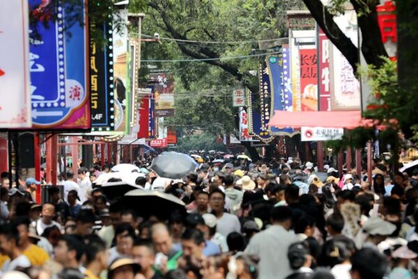 El_turismo_de_verano_en_China_se_dispara___Nu_meros_re_cord_calientan_la_temporada_____