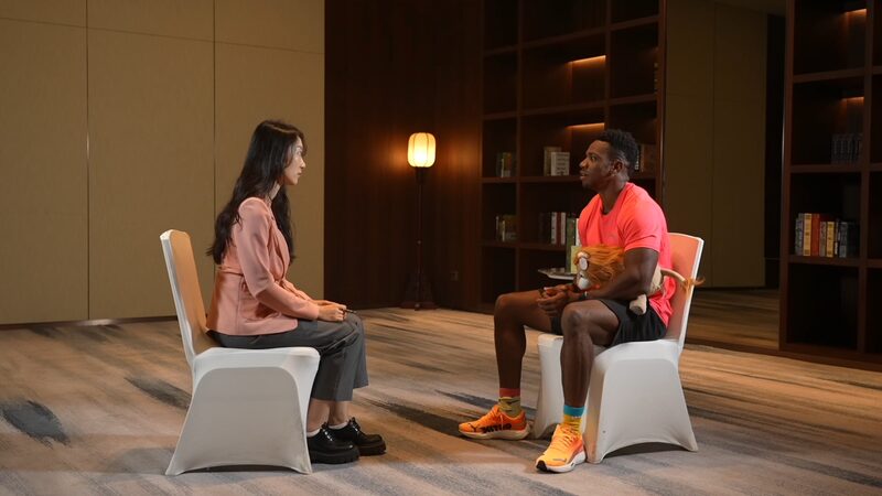 El_u_ltimo_sprint_de_Yohan_Blake__La_familia_impulsa_a__La_Bestia__hacia_Pari_s_2024 video poster