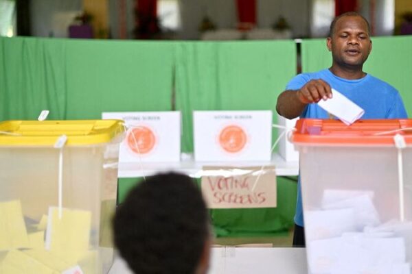 Elección en las Islas Salomón: El Partido del Primer Ministro Lidera, Comienzan las Negociaciones de Coalición 😊 Eleccio_n_en_las_Islas_Salomo_n__El_Partido_del_Primer_Ministro_Lidera__Comienzan_las_Negociaciones_de_Coalicio_n__