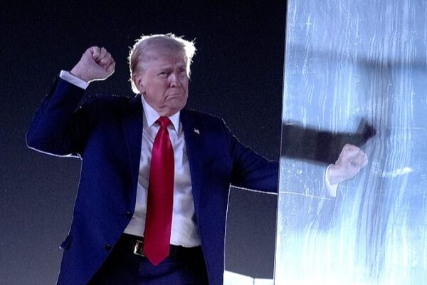 Elon_Musk_respalda_a_Trump_en_mitin_en_Pensilvania__Una_eleccio_n__imperdible_