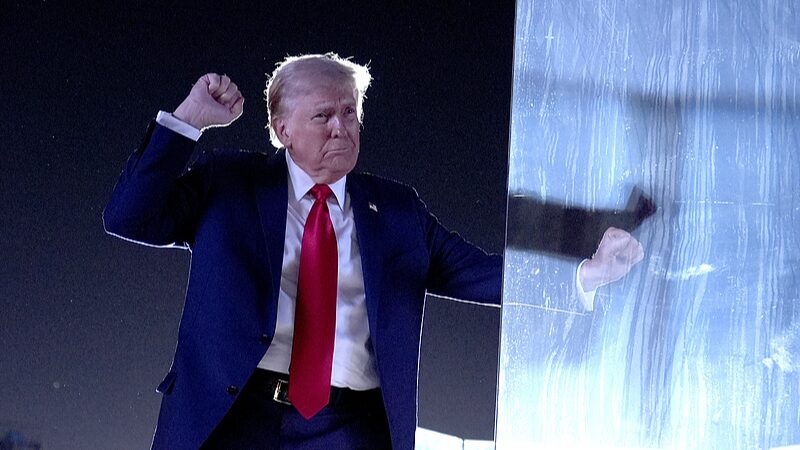 Elon_Musk_respalda_a_Trump_en_mitin_en_Pensilvania__Una_eleccio_n__imperdible_