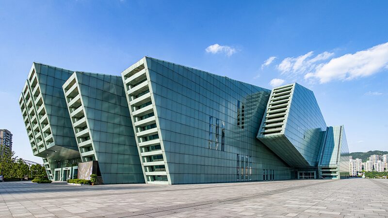 _Emba_rcate_en_una_Nave_Espacial_de_Vidrio_en_el_Gran_Teatro_de_Chongqing_ video poster