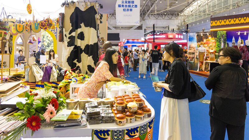Emprendedores_globales_se_unen_en_la_8a_Expo_China_Eurasia_en_Xinjiang__