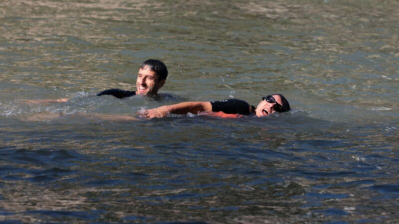 Entrenamiento_de_triatlo_n_oli_mpico_en_Pari_s_cancelado_por_contaminacio_n_del_Sena__