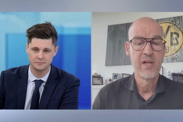 Entrevista Exclusiva: Carsten Cramer del Dortmund se prepara para el enfrentamiento de Champions League Entrevista_Exclusiva__Carsten_Cramer_del_Dortmund_se_prepara_para_el_enfrentamiento_de_Champions_League