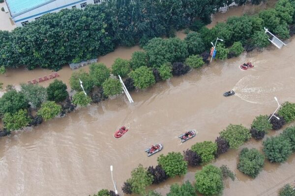 Equipos de rescate se reúnen en Zhuozhou después de fuertes inundaciones 💪🌊 Equipos_de_rescate_se_reu_nen_en_Zhuozhou_despue_s_de_fuertes_inundaciones___ video poster
