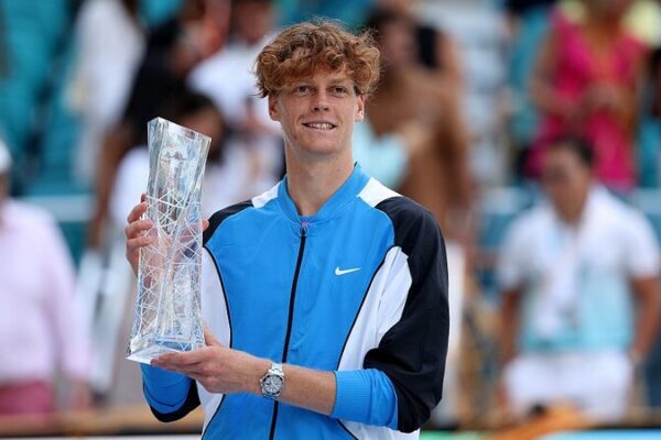 _Es_Jannik_Sinner_la_Pro_xima_Gran_Estrella_del_Tenis_Despue_s_de_su_Triunfo_en_el_Miami_Open_