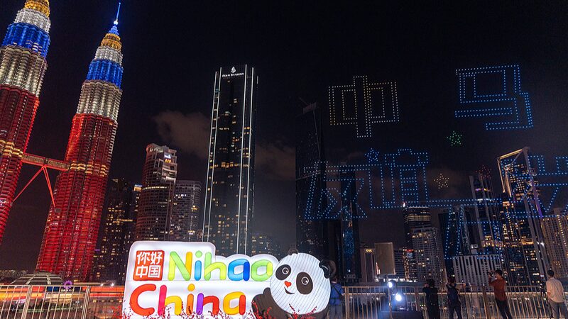 Espectacular_gala__Feliz_An_o_Nuevo_Chino__inicia_en_Malasia_con_un_toque_global