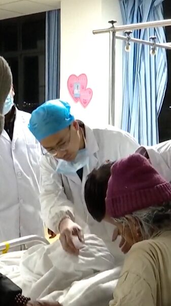 Esperanza_entre_los_escombros__Rescate_en_marcha_tras_el_terremoto_en_Xizang___ video poster