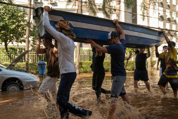 ___Estado_de_Emergencia__Lula_Actu_a_mientras_Inundaciones_Golpean_el_Sur_de_Brasil