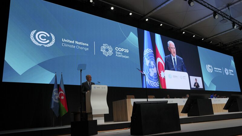 Estancamiento_en_COP29__Las_naciones_chocan_por_fondos_clima_ticos_de_un_billo_n_de_do_lares___