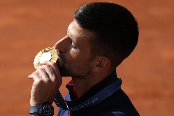 Estrellas_del_deporte_deslumbran_a_los_fana_ticos_con_triunfos_y_despedidas__