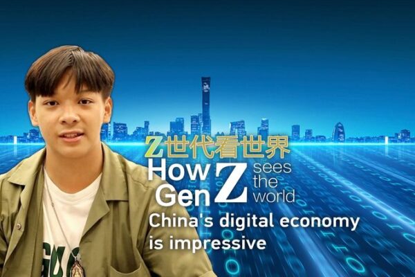 Estudiante_de_la_Generacio_n_Z_de_Laos_asombrado_por_el_estilo_de_vida_de_los_pagos_digitales_en_China video poster