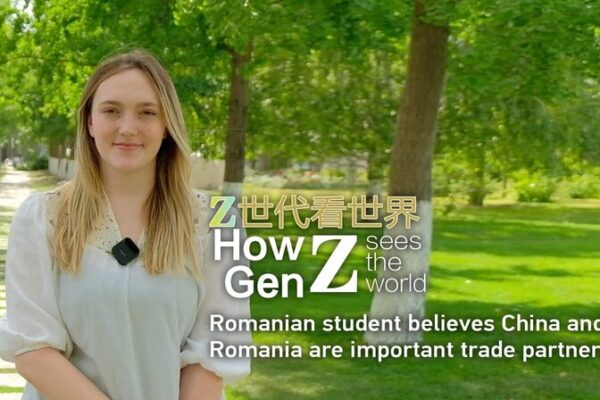 Estudiante_rumana_en_Beijing_suen_a_en_grande_para_la_colaboracio_n_China_Rumania__ video poster