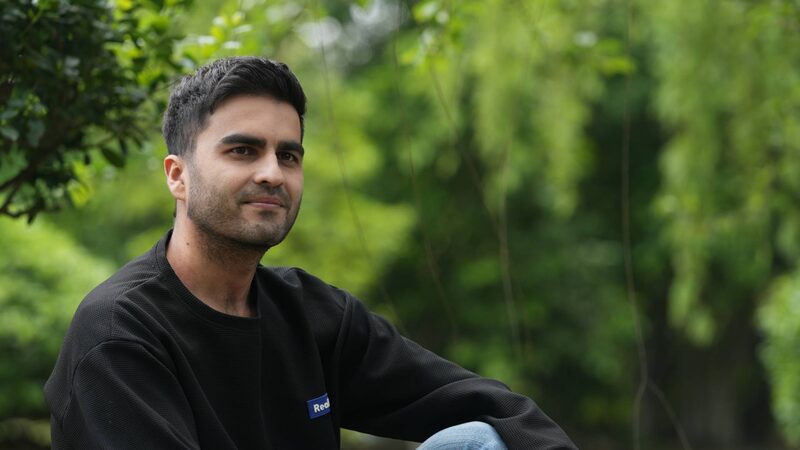 Estudiante_tayiko_lanza_negocio_innovador_en_el_centro_emprendedor_de_China video poster