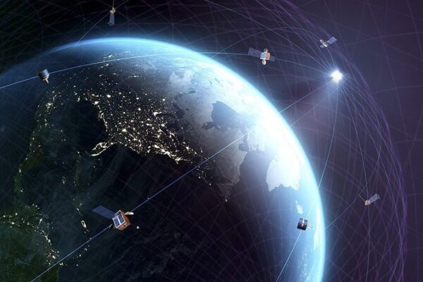 ¡Eutelsat se dispara con SpaceX: 20 satélites lanzados tras la fusión 🚀 _Eutelsat_se_dispara_con_SpaceX__20_sate_lites_lanzados_tras_la_fusio_n__