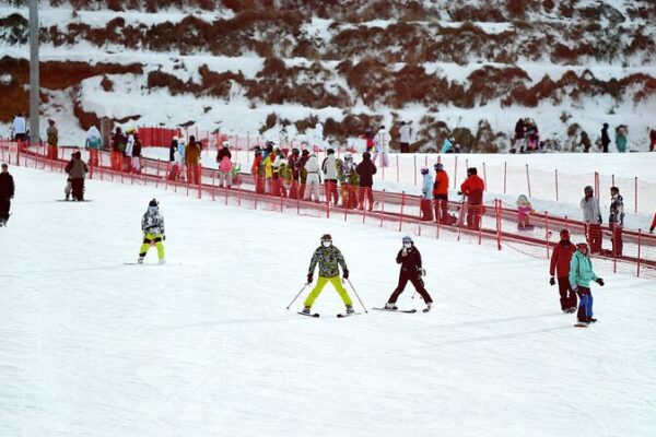 Experimenta_el_Esqui__Nocturno_en_Forlong_Ski_Resort___El_Maravilloso_Invierno_de_China_te_Espera_ video poster