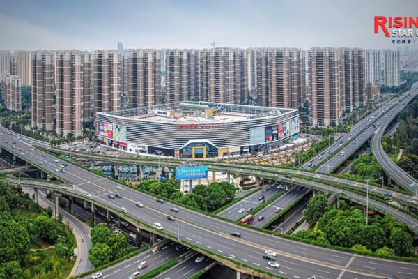 Experimenta el Skyline de Wuxi: Un Viaje por la Carretera Elevada Qingqi 🌆🚗 Experimenta_el_Skyline_de_Wuxi__Un_Viaje_por_la_Carretera_Elevada_Qingqi___ video poster
