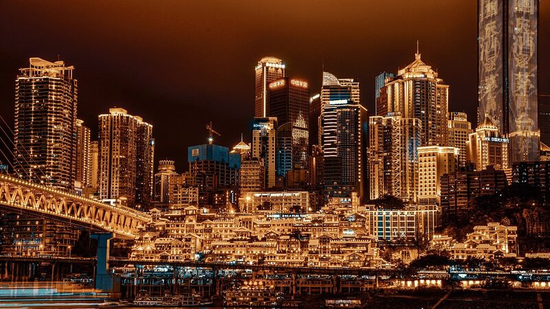 Experimenta_el_impresionante_paisaje_nocturno_del_horizonte_de_Chongqing__ video poster
