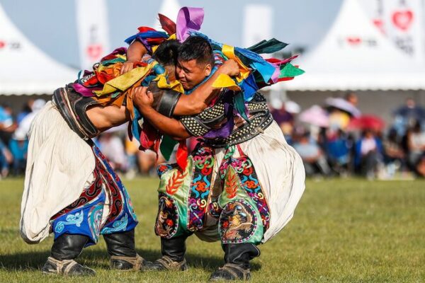 _Experimenta_la_emocio_n_de_Naadam__El_34__Festival_en_Mongolia_Interior_comienza_el_14_de_julio_