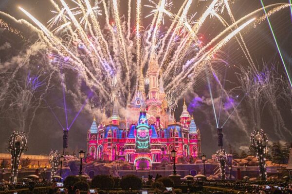 Experimenta la emoción del turismo inteligente en las mejores atracciones de Shanghai Disneyland Experimenta_la_emocio_n_del_turismo_inteligente_en_las_mejores_atracciones_de_Shanghai_Disneyland