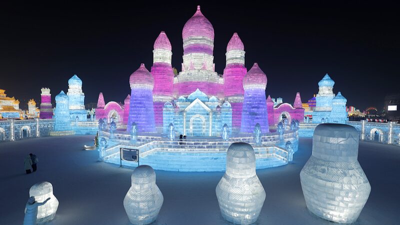 _Experimenta_la_magia_en_el_Mundo_de_Hielo_y_Nieve_de_Harbin_ video poster