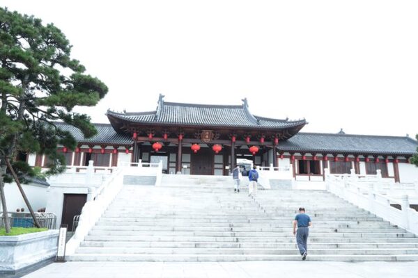 Experimenta_la_vida_real_de_la_antigua_realeza_en_el_Museo_de_las_Ruinas_del_Palacio_Deshou_en_Hangzhou