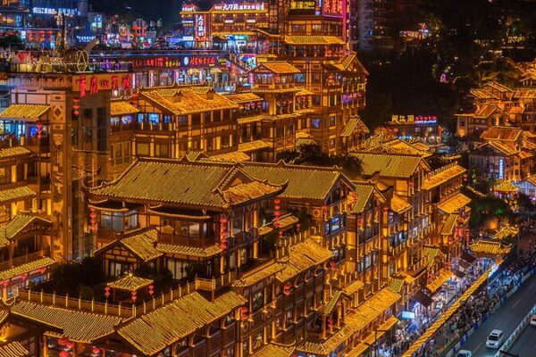 _Experimenta_las_luces_ma_gicas_de_la_noche_en_Hongya_Cave_en_Chongqing_ video poster