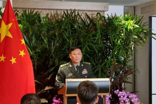 Experto Chino Cuestiona los Comentarios del Presidente de Filipinas sobre el Mar del Sur de China Experto_Chino_Cuestiona_los_Comentarios_del_Presidente_de_Filipinas_sobre_el_Mar_del_Sur_de_China