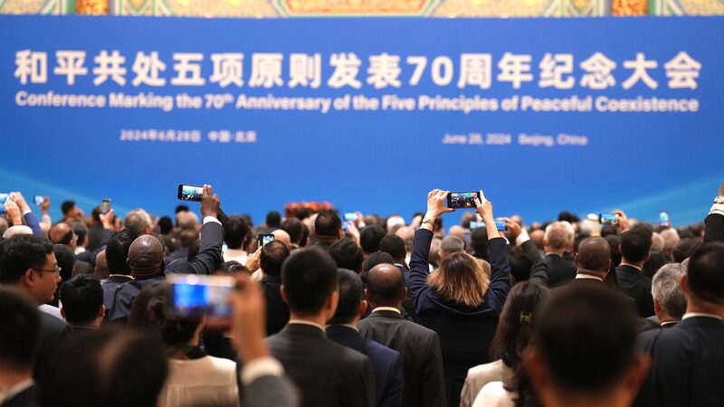 Expertos_internacionales_elogian_los_Cinco_Principios_de_China_para_la_paz_mundial____