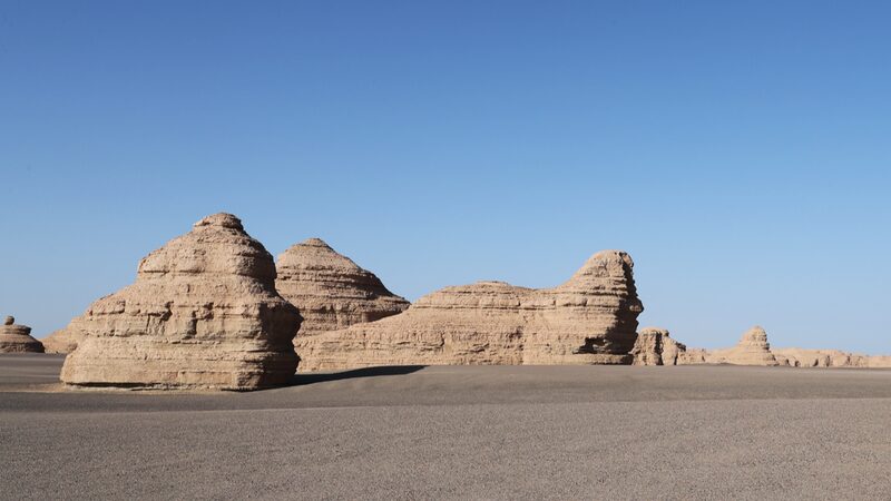 Explora_Dunhuang_Yardang__El_Maravilloso_Desierto_de_Otro_Mundo_en_China
